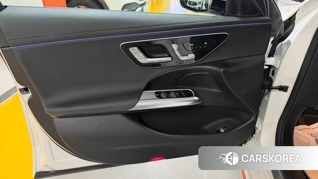 Mercedes-Benz E-Class W214 2026 Белый из Кореи, фото 3
