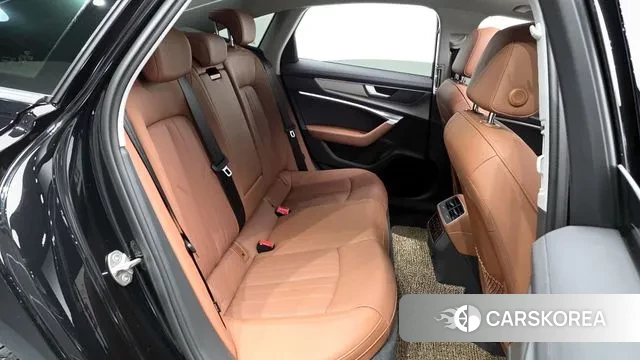 Audi A6 (C8) 2023 Черный из Кореи, фото 3