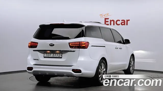 Kia The New Carnival 2019 Белый из Кореи, фото 3