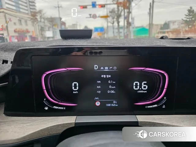 Kia K8 2023 Серебристо-серый из Кореи, фото 3