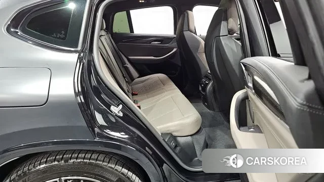 BMW X4M (G02) 2024 Черный из Кореи, фото 3