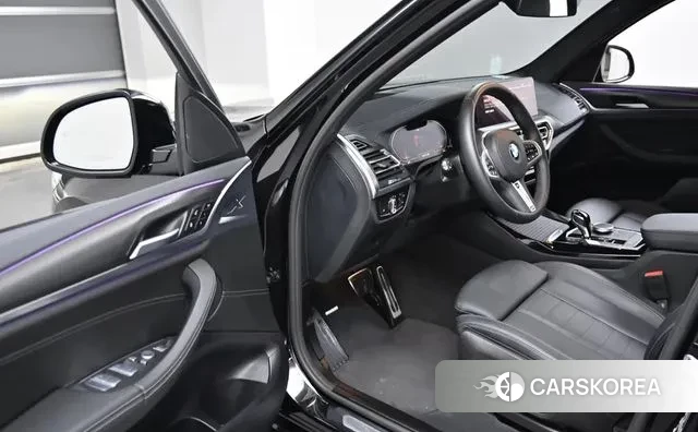 BMW X3 (G01) 2023 Черный из Кореи, фото 3