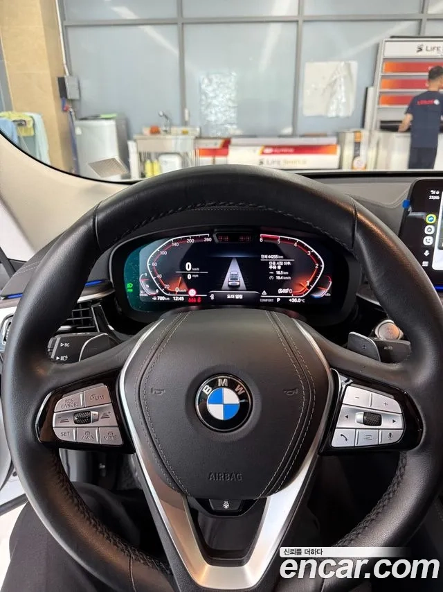 BMW 6 Series GT (G32) 2023 Белый из Кореи, фото 3