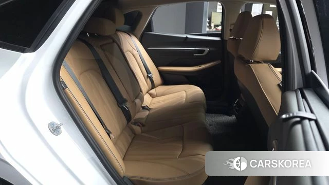 Hyundai Sonata D Edge Hybrid (DN8) 2026 Белый из Кореи, фото 3