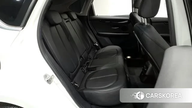 BMW 2 Series Active Tourer (F45) 2020 Белый из Кореи, фото 3