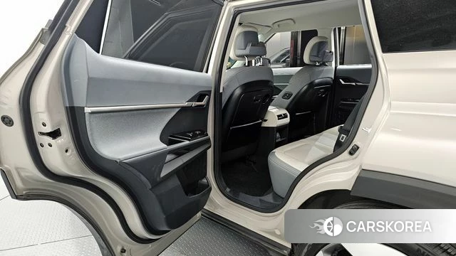 Ssangyong Torres EVX 2024 Коричневый из Кореи, фото 3