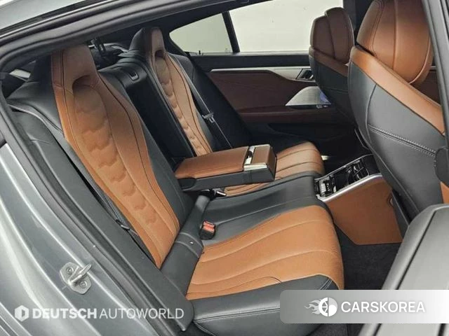 BMW 8 Series (G15) 2025 Серебристо-серый из Кореи, фото 3