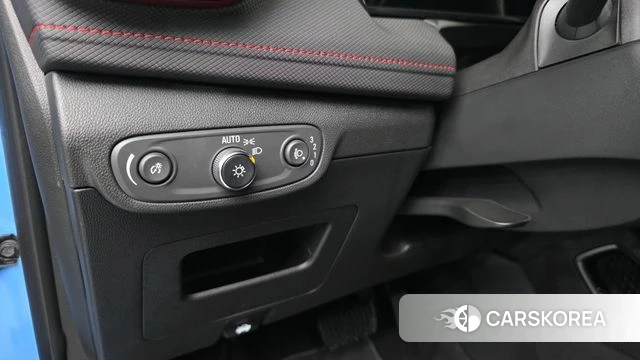 Chevrolet (GM Daewoo) The New Trail Blazer 2023 Небесно-голубой из Кореи, фото 3