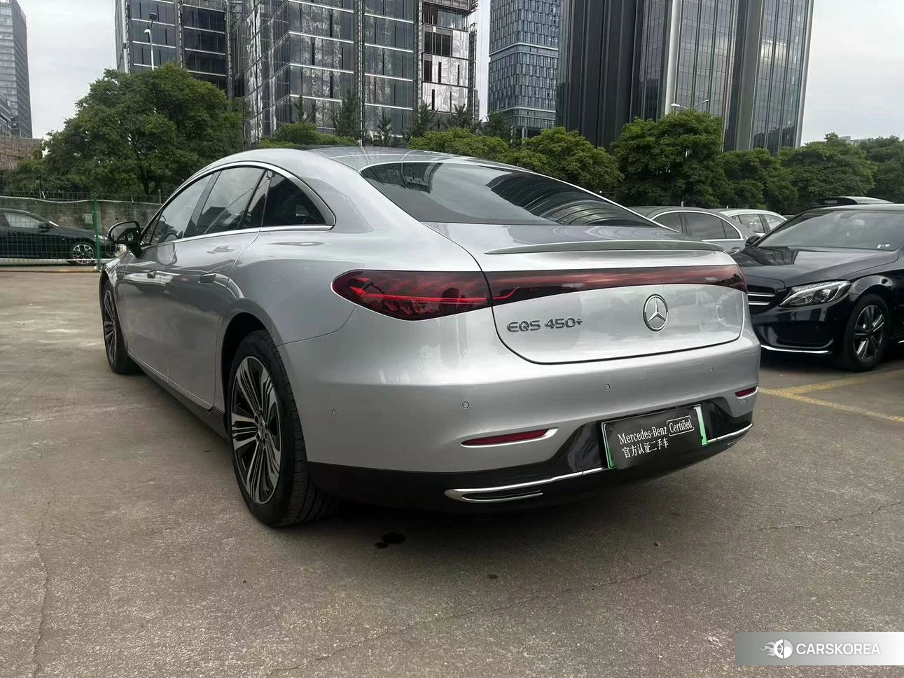 Mercedes-Benz EQS 2023 Серебристо-серый из Китая, фото 3