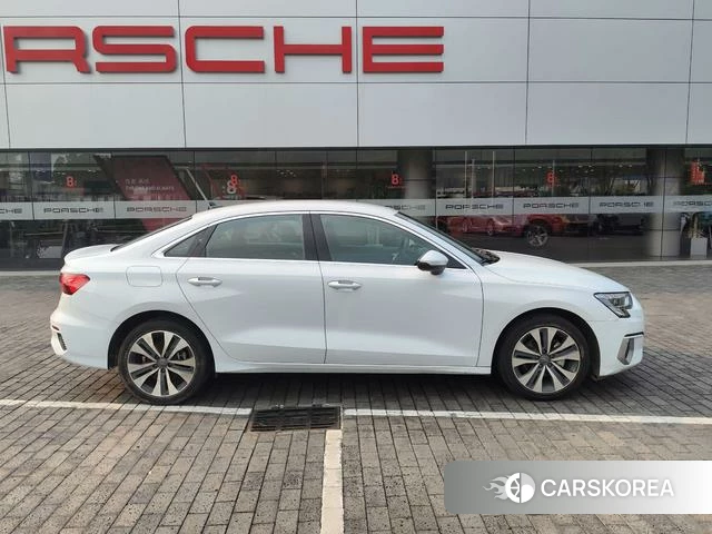 Audi A3 2021 Белый из Китая, фото 3
