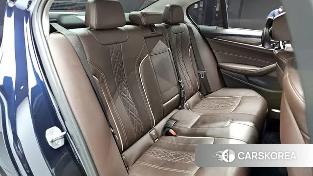 BMW 5 Series (G30) 2018 Синий из Кореи, фото 3