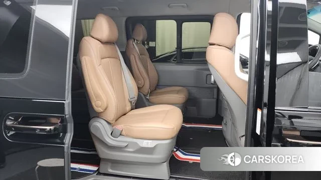 Hyundai Staria 2025 Черный из Кореи, фото 3