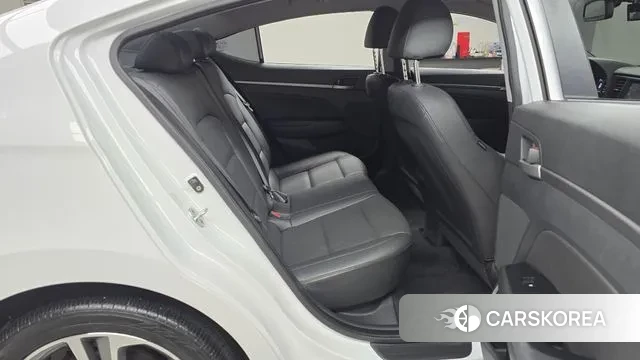Hyundai Avante AD 2018 Белый из Кореи, фото 3