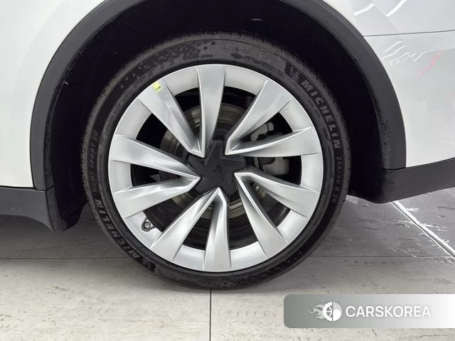 Tesla Model Y 2026 Белый из Китая, фото 3