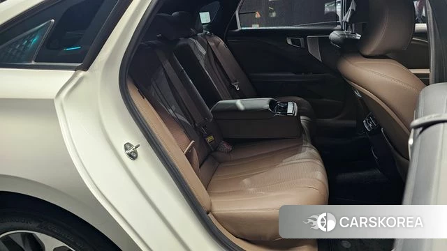 Kia K8 Hybrid 2023 Белый из Кореи, фото 3