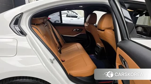 BMW 3 Series (G20) 2023 Белый из Кореи, фото 3