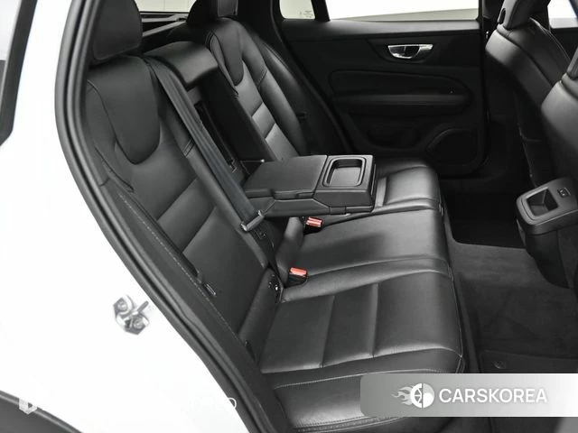 Volvo V60 Cross-Country 2nd Generation 2020 Белый из Кореи, фото 3