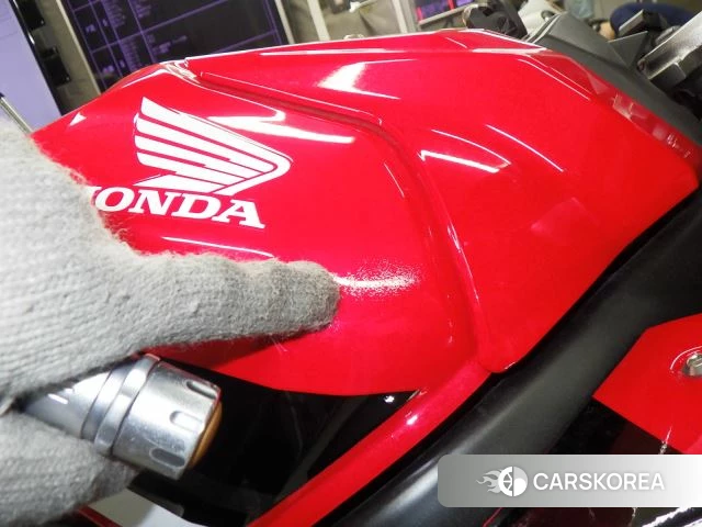 Проданный Honda CBR650R id 3997879 из Японии, фото 3