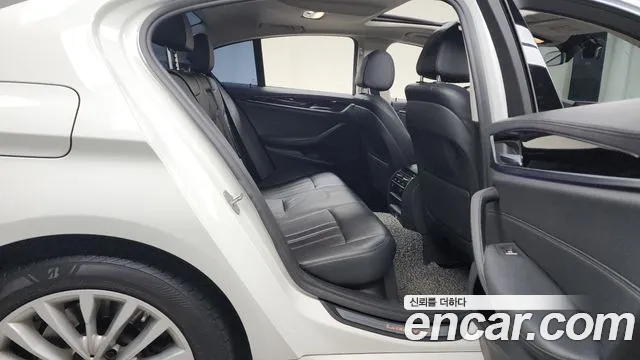 BMW 5 Series (G30) id 2700118 из Кореи 3