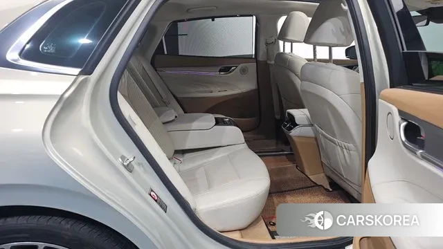 Hyundai The New Grandeur IG 2021 Серебристо-серый из Кореи, фото 3