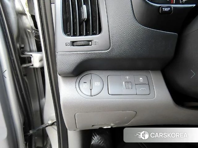 Hyundai The New Grand Starex 2019 Серебристо-серый из Кореи, фото 3