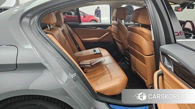 BMW 5 Series (G30) 2021 Серый из Кореи, фото 3