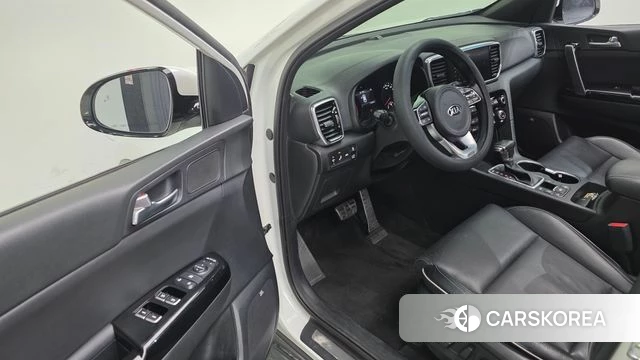Kia Sportage The Bold 2021 Белый из Кореи, фото 3