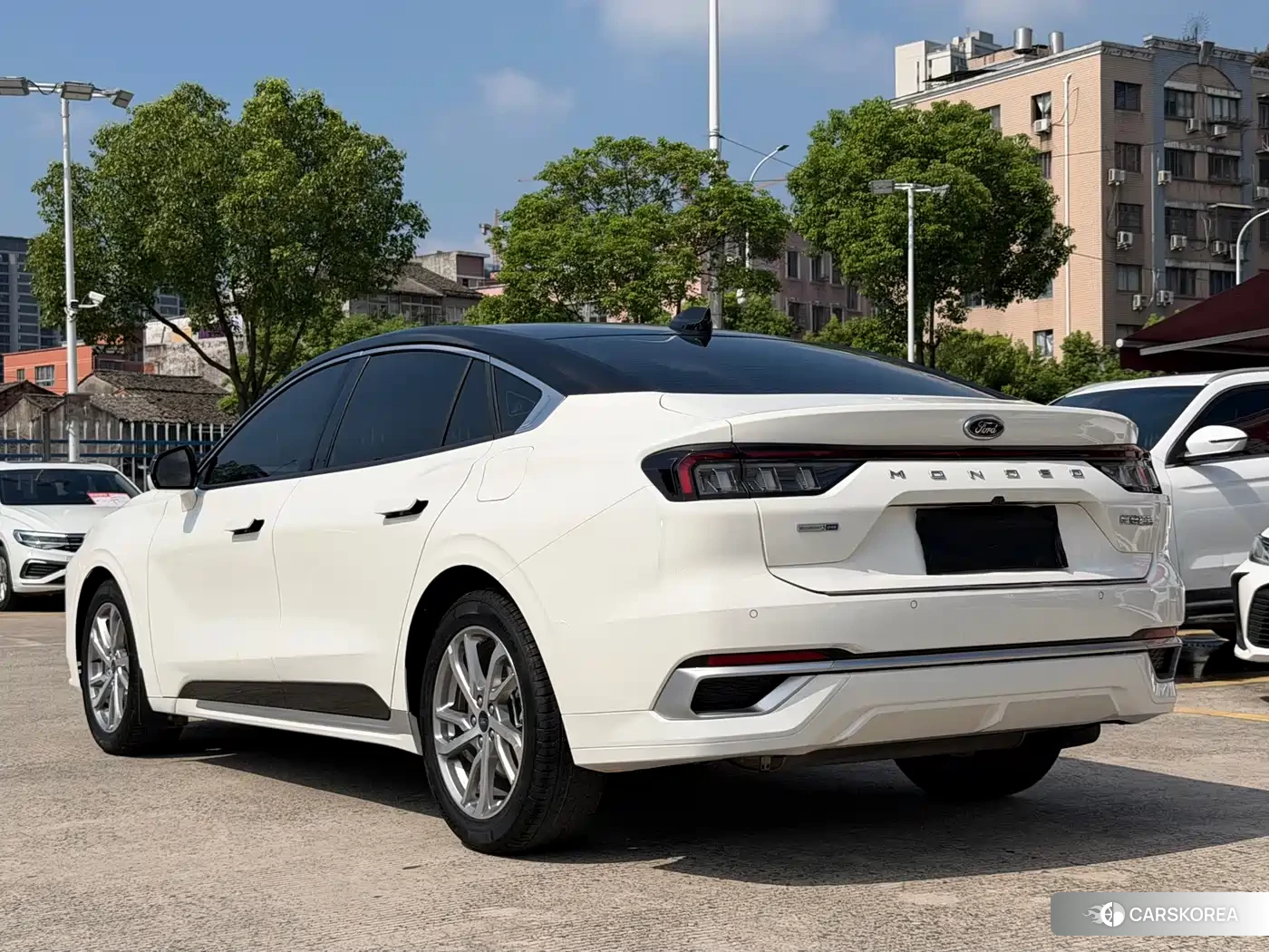 Ford Mondeo 2023 Белый из Китая, фото 3