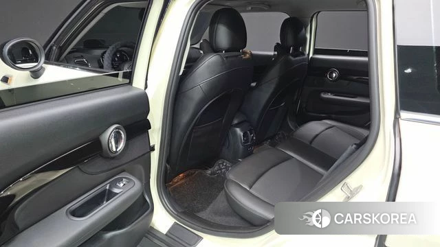 Mini Cooper Clubman 2021 Жемчужный цвет из Кореи, фото 3