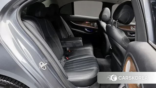 Mercedes-Benz E-Class W213 2020 Серый из Кореи, фото 3