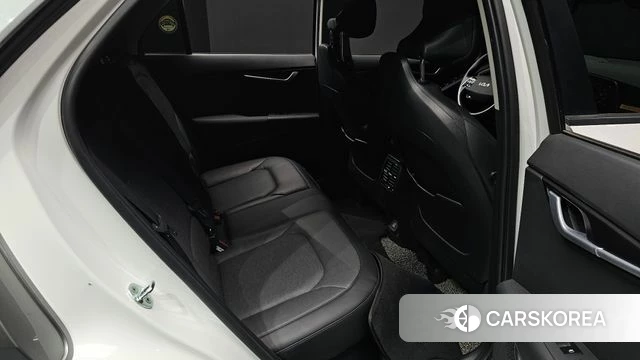 Kia Di Ol Nu Niro 2022 Белый из Кореи, фото 3