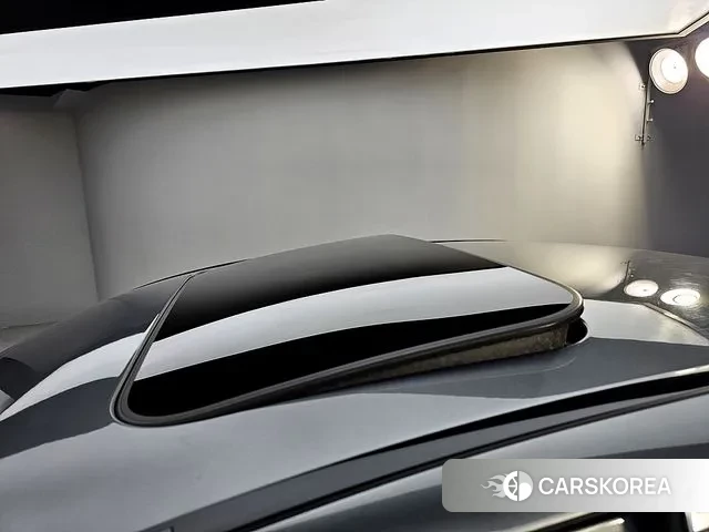 Mercedes-Benz C-Class W205 2018 Серый из Кореи, фото 3