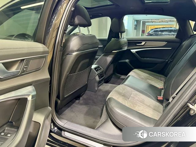 Audi A6L 2022 Черный из Китая, фото 3