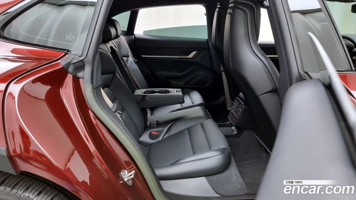 Porsche Taycan 2022 из Кореи, фото 3