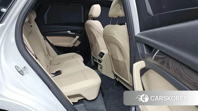 Audi Q5 (FY) 2023 Белый из Кореи, фото 3