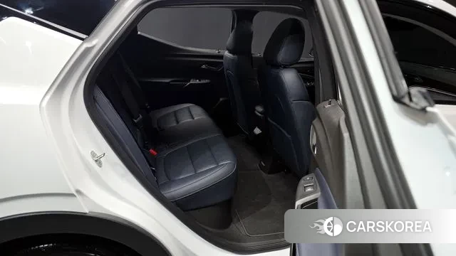 Chevrolet (GM Daewoo) Bolt EUV 2022 Белый из Кореи, фото 3