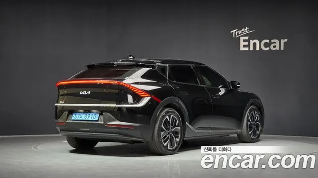 Kia EV6 2021 Черный из Кореи, фото 3