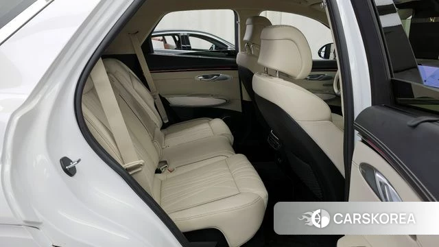 Genesis GV70 2024 Белый из Кореи, фото 3