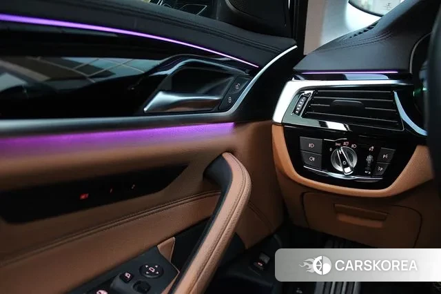 BMW 5 Series (G30) 2020 Черный из Кореи, фото 3