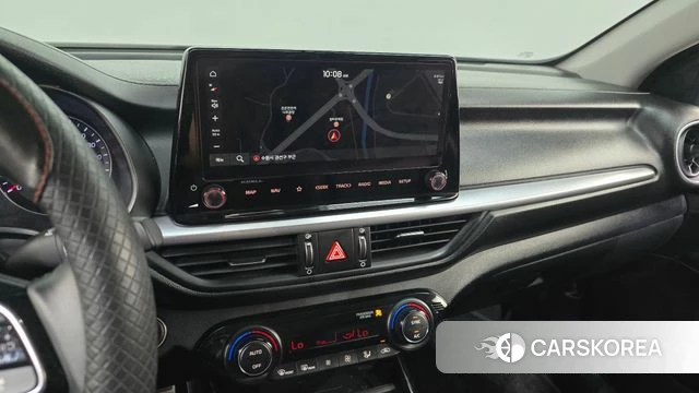 Kia The New K3 2nd generation 2023 Белый из Кореи, фото 3