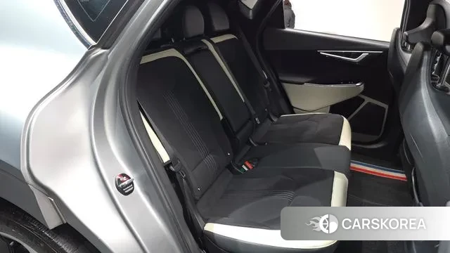 Kia EV6 2023 Серый из Кореи, фото 3