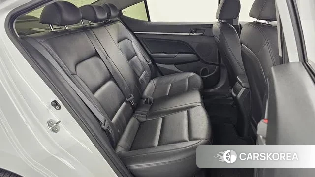 Hyundai Avante AD 2018 Белый из Кореи, фото 3