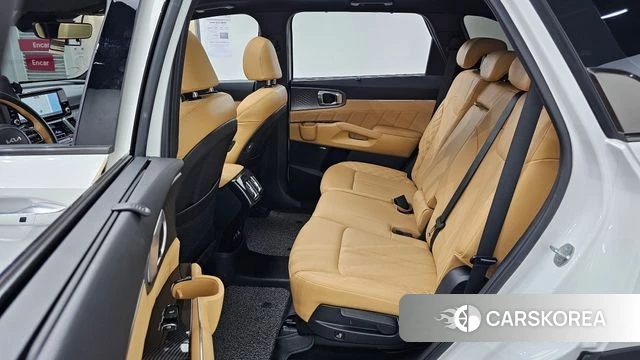 Kia Sorento 4th Generation 2023 Белый из Кореи, фото 3