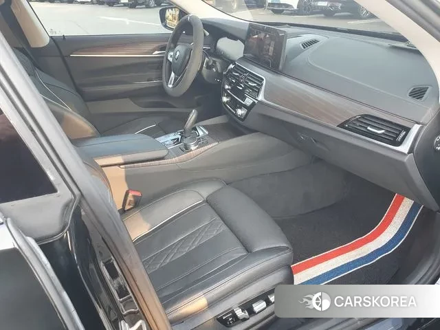 BMW 6 Series GT (G32) 2023 Черный из Кореи, фото 3