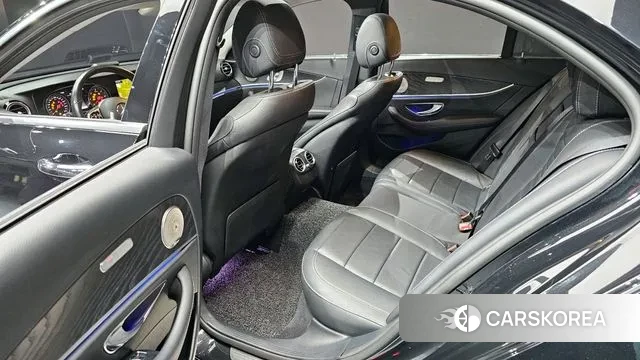 Mercedes-Benz E-Class W213 2019 Черный из Кореи, фото 3