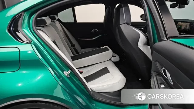 BMW M3 (G80) 2025 Зеленый из Кореи, фото 3