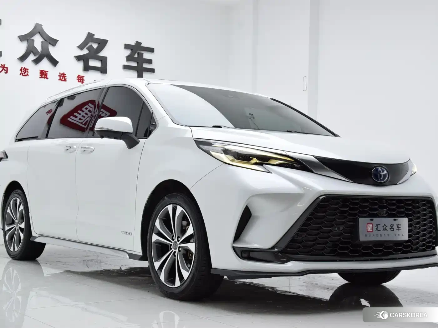 Toyota Grevia 2023 Белый из Китая, фото 3