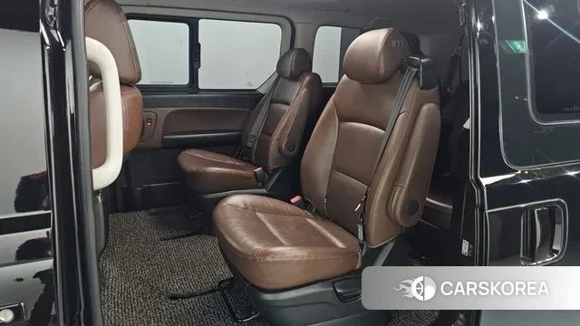 Hyundai The New Grand Starex 2018 Черный из Кореи, фото 3