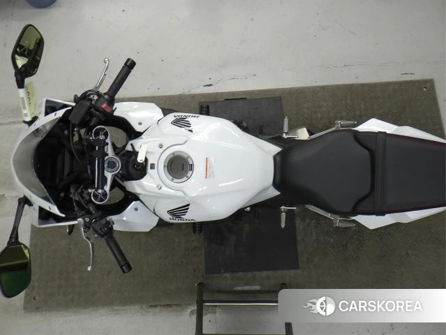 Проданный Honda CBR650R id 3947020 из Японии, фото 4