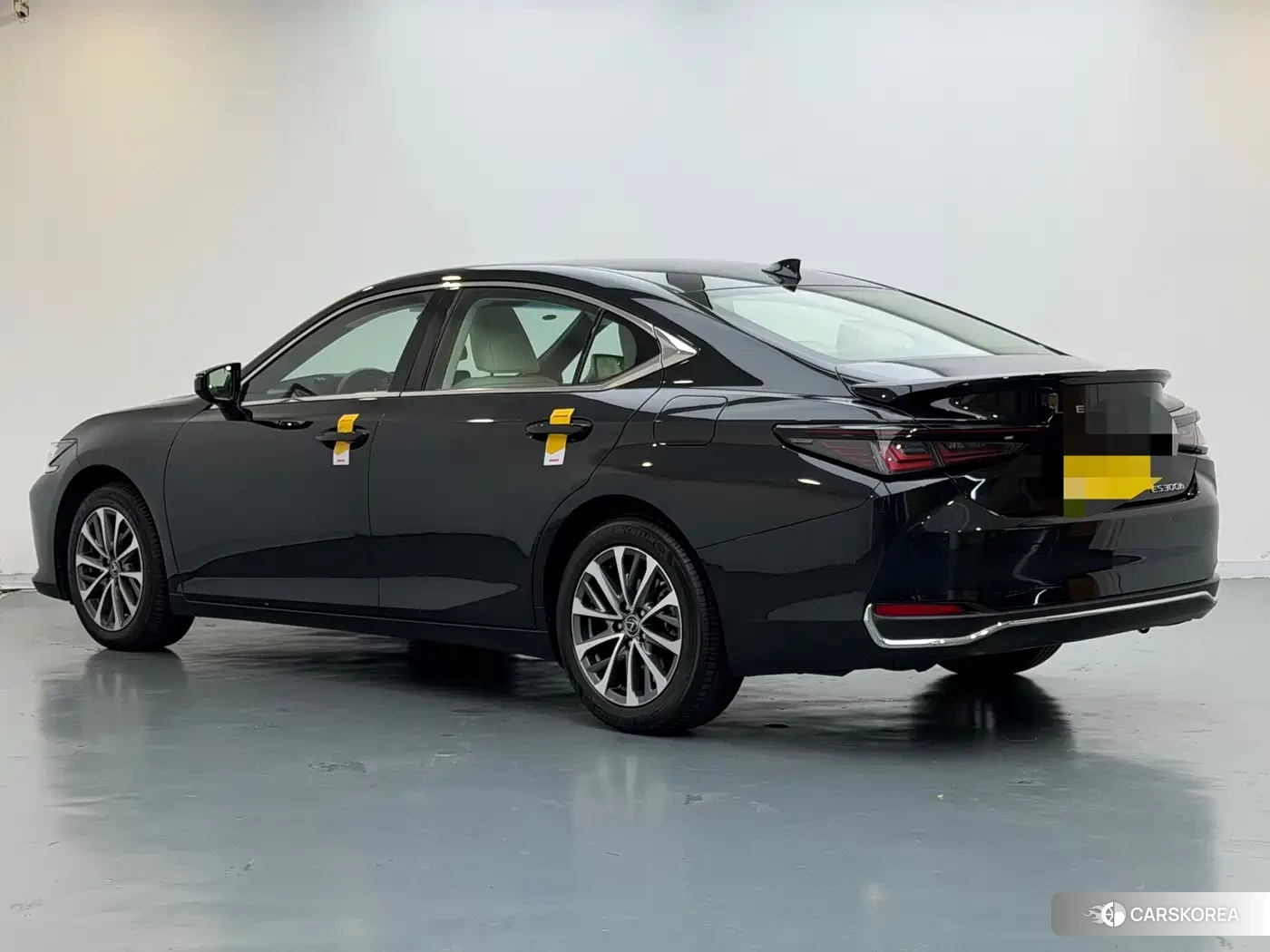 Lexus ES 2025 Черный из Китая, фото 3